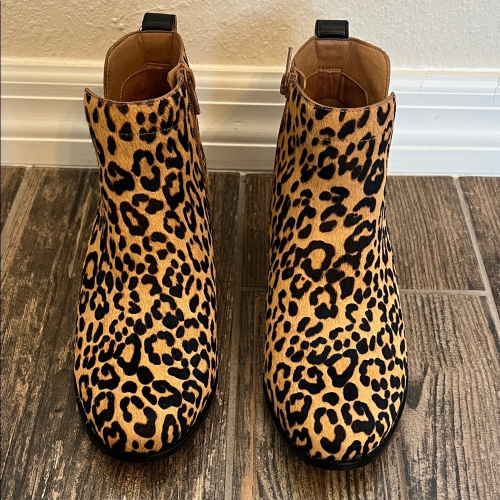 Vionic Leopard Print Ankle Booties - 8.5 - EUC